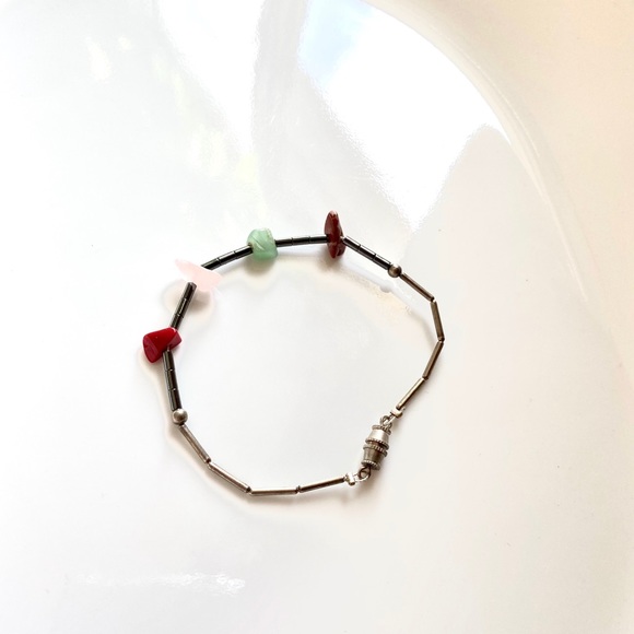 Metallic & Stone Beaded Bracelet - Picture 3 of 6